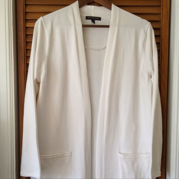 Lounge set ivory cardigan and shorts - Picture 2 of 5